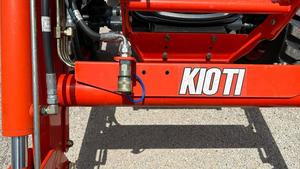 Chargeuse compacte Kioti DK4710se 45hp avec moteur Kohler et composants du noyau du cylindre hydraulique Enerpac inclus - Product Image 5
