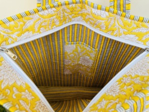 Fourre-tout doublé de coton matelassé pour femmes indiennes Shopping sac de transport épaule main-bloc imprimé brodé Floral Design fermeture éclair chaînes - Product Image 6