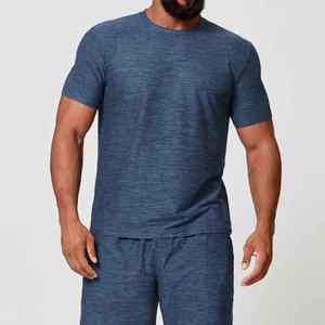 T-shirt de sport pour homme à séchage rapide, respirant, en jersey, style décontracté, uni, lavé, teint, compressé - Product Image 2