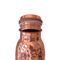 Botol air tembaga murni dengan 2 kacamata Tumbler elegan dan tahan lama sempurna untuk meningkatkan hidrasi dan mempromosikan kesehatan