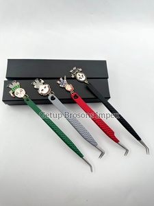 แหนบต่อขนตาแบบต่างๆ และแบบเคลือบผงสีต่างๆ รูปหัวใจ พร้อมพวงกุญแจฮาโลวีนแบบกำหนดเอง อุปกรณ์เสริมความงาม - Product Image 3