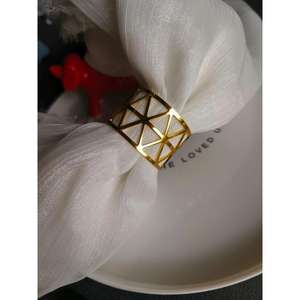 Servilleteros de latón de primera calidad con acabado pulido a mano que ofrecen un toque sofisticado a cualquier evento gastronómico temático - Product Image 4