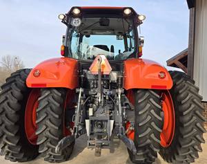 Tracteur à roues M7-172, 168 CV, 4 roues motrices, agriculture de précision avec moteur de performance supérieure et transmission par engrenages, garantie de 2 ans - Product Image 4