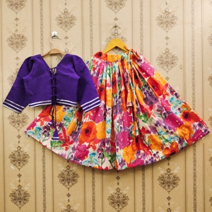 Ensemble Lehenga Choli pour enfants Shoryam Fashion, imprimé numérique floral multicolore violet en polyester, longueur au sol |   Vêtements ethniques haut de gamme pour filles - Product Image 2