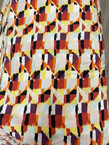 Tissu imprimé en viscose rayonne de qualité supérieure idéal pour rideaux, robes, vêtements et projets textiles à domicile fournisseur indien - Product Image 4