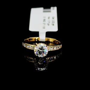 Conjunto de anillos de compromiso de boda de Plata de Ley 925 de alta calidad para mujer al por mayor IGI Certified Pear Cut Moissanite Party - Product Image 1