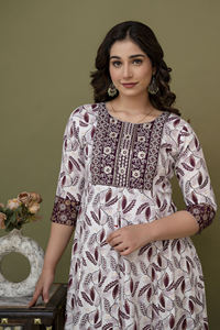 Robe longue de qualité supérieure séquence broderie travail côté Dori Handloom fabricant indien - Product Image 5