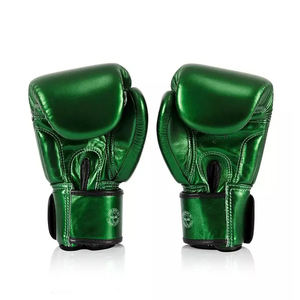 Gants de boxe d'extérieur personnalisés en cuir de vachette imperméables et légers pour l'entraînement, le sparring, le MMA et le Muay Thai - Product Image 6