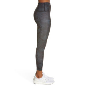 Leggings de Mujer Transpirables de la Mejor Calidad para Yoga, Hechos en Pakistán, Servicio OEM con Logotipo Personalizable en la Cintura - Product Image 3