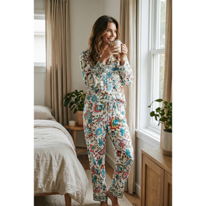 Conjunto de Pijama de Mezcla de Seda Tejida con Estampado Floral Blanco, Camisones Suaves y Sedosos para el Hogar, Cierre con Cordón Transpirable para la Noche de Invierno - Product Image 2
