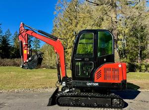 LIVRAISON GRATUITE AGT QNT50R MINI EXCAVATRICE HYDRAULIQUE 28HP LAME AVANT 51 POUCES BAC À TERRE 18 POUCES AVEC DENTS HYDRAULIQUE AUXILIARE EPA CE - Product Image 5