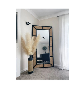 Miroirs muraux en verre géométrique artistique contemporain faits à la main, décoration d'intérieur moderne et élégante, design minimaliste Amir - Product Image 1