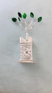 ต้นทูลซีเงินเยอรมันพร้อมถุงโพตลี ของขวัญขึ้นบ้านใหม่ ของขวัญพิธีกรรม ของขวัญงานดีวาลี ของขวัญงานนาวราตรี ของขวัญตอบแทน ของขวัญทางศาสนา ของขวัญวัดพระพิฆเนศ กระถางทูลซี - Product Image 3