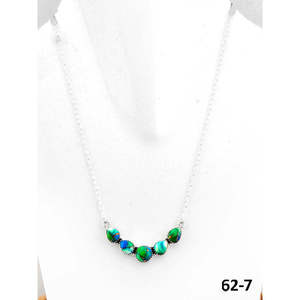 Collier artisanal sud-ouest en argent sterling avec dahlia paon et technologie d'incrustation à sertissage clos - Product Image 1