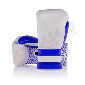 Gants d'entraînement de kickboxing en cuir avec logo personnalisé Gants de boxe respirants de Muay-Thai Punching Grappling Gants de boxe de nouvelle conception - Product Image 4