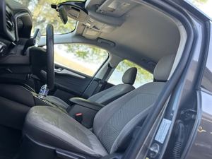 รถยนต์อีสเคป SE FWD SUV ปี 2021 สำหรับขับขี่ออฟโรด ไมล์น้อย เครื่องยนต์สมบูรณ์ ระบบส่งกำลังดี หลังคาพาโนรามา ไฟหน้า LED พร้อมส่ง - Product Image 3