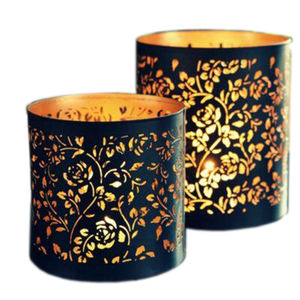 Nouvel arrivage Lampe à thé décorative fantaisie en métal et fer Porte-bougie votif Fabricant Design fait main Bougeoir en métal antique - Product Image 3