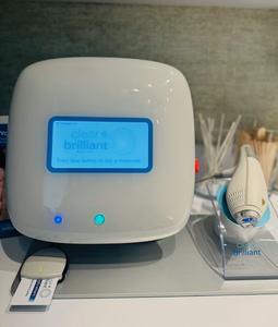 Nouvelle machine Radiant Machine, système fractionnel doux pour des traitements cutanés préventifs et rafraîchissants - Product Image 1