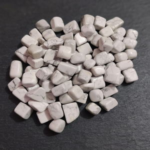 Piedra de Howlita Blanca Lisa, Cristal Natural de Bolsillo para Meditación, Reiki, Alivio del Estrés, Gema Curativa - Product Image 1