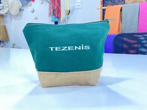 Vente en gros de luxe personnalisé imprimé motif toile de coton pochette à cosmétiques mode fermeture éclair trousse de maquillage pour les femmes nouvelle collection de luxe - Product Image 4