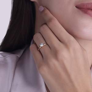 Anillo Solitario con Corazón Grande de 2.00 Ct. Diamante Cultivado en Laboratorio con Calidad EF/VS-VVS en Color Oro Rosa - Product Image 2