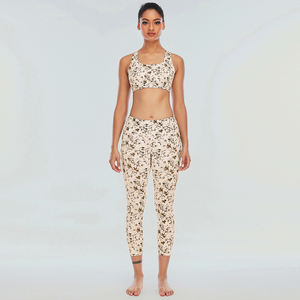 Nouvel ensemble de yoga pour femmes de haute qualité, vente en gros d'usine, personnalisé, en nylon, toucher doux, ensembles de yoga personnalisés pour femmes avec impression de logo - Product Image 1