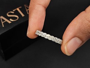 Anillo de Compromiso Clásico de Acero Inoxidable para Mujer, Creado en Laboratorio - Product Image 4