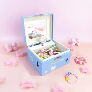 Caja Musical Giratoria con Diseño de Cisne Romántico YIYU, de Papel Ecológico, con Espejo, para Guardar Joyas, Regalo Personalizado para Niñas - Product Image 3