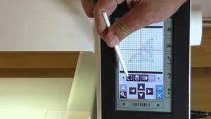 Nouvelle machine à broder automatique informatisée Janome Memory Craft 500E - Product Image 3