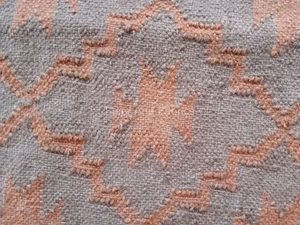 Vente en gros de tapis Kilim tapis rectangulaire en laine naturelle et jute tissé à la main pour une utilisation intérieure et extérieure - Product Image 2