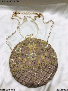 Bolso de Mano Tipo Clutch Étnico de Diseño Artesanal para Novia o Fiesta |   Bolso de Mano Tipo Clutch para Novia, Hecho a Mano, con Correa para Llevar al Hombro - Product Image 3