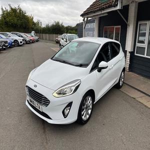 ใช้แล้ว lhd/rhd 2020 F0RD Fiesta 1.0T ไทเทเนียม - Product Image 1