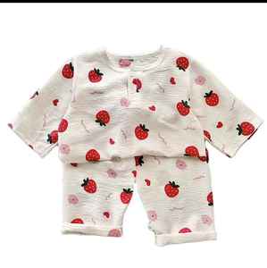 Tissu en tricot spandex 5%, t-shirt et short à manches courtes à col rond, coupe régulière pour le printemps/été/automne, pour l'extérieur - Product Image 1