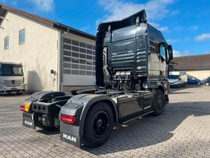 MA-N TGX 18.580 4x2 Diesel Ribaltabile a 3 Assi con Doppie Ruote Posteriori, Motore a Combustione Interna, Trasmissione Automatica Euro6 - Product Image 3