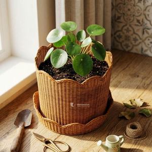 Juego de 2 Cestas de Ratán Artesanales con Borde Ondulado, Cubierta Decorativa Redonda para Macetas, Decoración Sostenible para el Hogar Estilo Boho Chic - Product Image 4