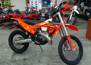 OFERTA DE DROPSHIPPING: Motocicleta Enduro KTM 300XC-W 2026 de 293 CC y 2 Tiempos, 100% Auténtica - Product Image 2