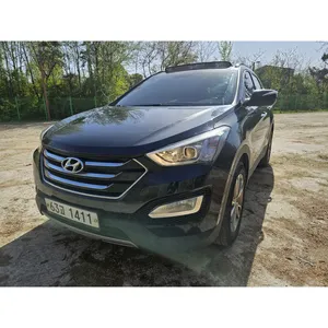 Hyundai Santa Fe DM 2013, Diésel, 4x4, SUV, 2.0 Turbo, Transmisión Manual/Automática, Colores Interiores Oscuros/Claros - Product Image 1