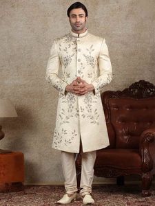 Elegante Zari Bordado de lana/terciopelo de seda Sherwani y conjunto de pantalón con cuentas de cristal antiarrugas cuello mandarín cremallera mosca - Product Image 2