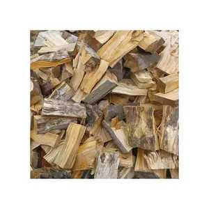 Kayu bakar kering Beech/Oak/kayu bakar kering di kantong kayu Oak api pada palet