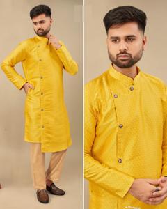 Jacquard de soie Kurta à boutons croisés avec pyjama et ensemble kurta au meilleur prix - Product Image 3