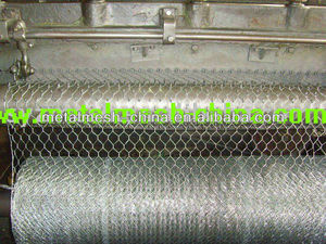 Malla de Alambre Hexagonal Galvanizada de 0.6-0.64 mm x <span class=keywords><strong>3</strong></span>/4'', Rollo de Malla de Alambre de 1/2, Barrera para Animales, Malla para Gallinero, Malla de Alambre Hexagonal - Product Image 6