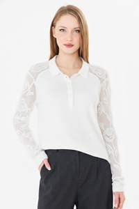 Elegante Blusa de Punto con Cuello Alto para Mujer - Blusa de Tricot Blanca con Patrón de Rosas y Encaje, Manga Larga, Estilo Chic - Product Image 4