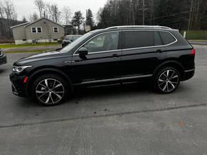 Volkswagen Tiguan 2022 en parfait état - Product Image 5