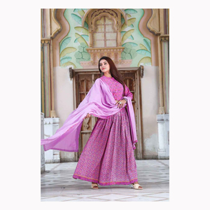 Vestidos de novia Punjabi para fiestas de boda personalizar trabajo hecho a mano bordado indio pakistaní colección tradicional - Product Image 1