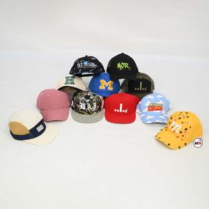 Chapeau de camping personnalisé de qualité supérieure léger vente en gros personnalisé 5 panneaux Snapback sport résistant à l'eau vierge cinq panneaux casquette - Product Image 4