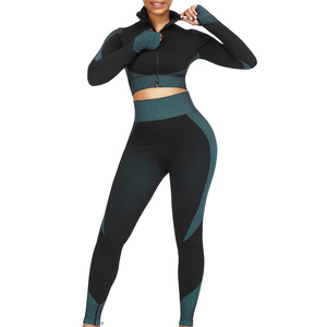 Ensembles de sport personnalisables Street Grace pour femmes en Spandex/Polyester, tissu respirant à séchage rapide, coupe confortable, taille élastique pour le yoga - Product Image 1