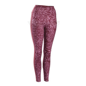 Mallas de entrenamiento sin costuras con logotipo personalizado 2025 para mujer, la mejor venta, mallas de yoga para mujer con ropa activa - Product Image 1