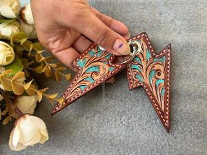 Porte-clés en cuir taillé sculpté à la main Porte-clés en cuir de forme exotique mignon Accessoires en cuir taillé Porte-clés mignons pour unisexe - Product Image 4