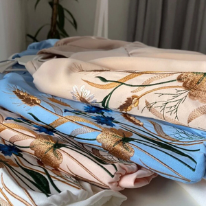 Robe brodée à la main en lin doux pour bébé fille Style décontracté pour le premier anniversaire des tout-petits OEM Made in Vietnam - Product Image 5