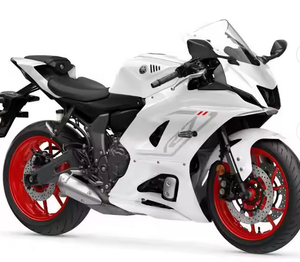 Motocicletas Deportivas ORIGINALES YAMAHA YZFR7 689cc 4 Tiempos DOHC - Product Image 2